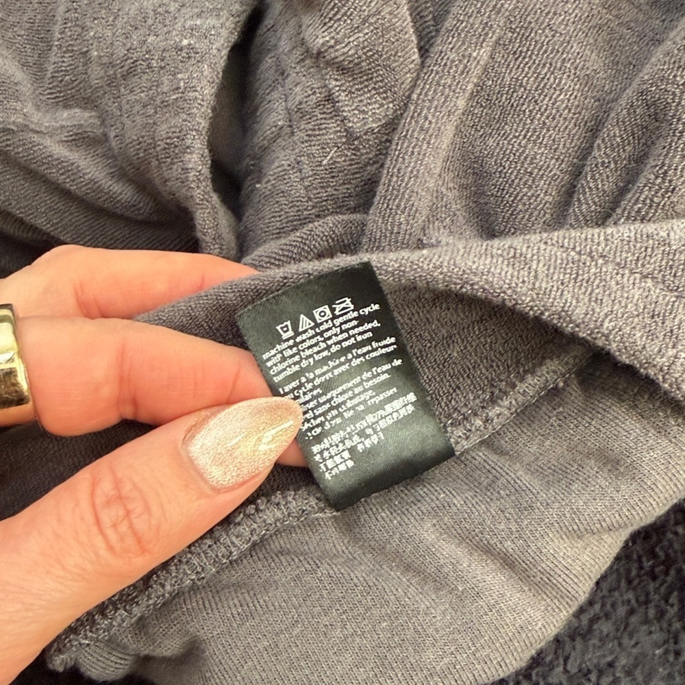 Barefoot Dreams Beach Cozy Terry Crop Wide Leg Carbon Grey Lounge Pants Medium - Picture 10 of 10